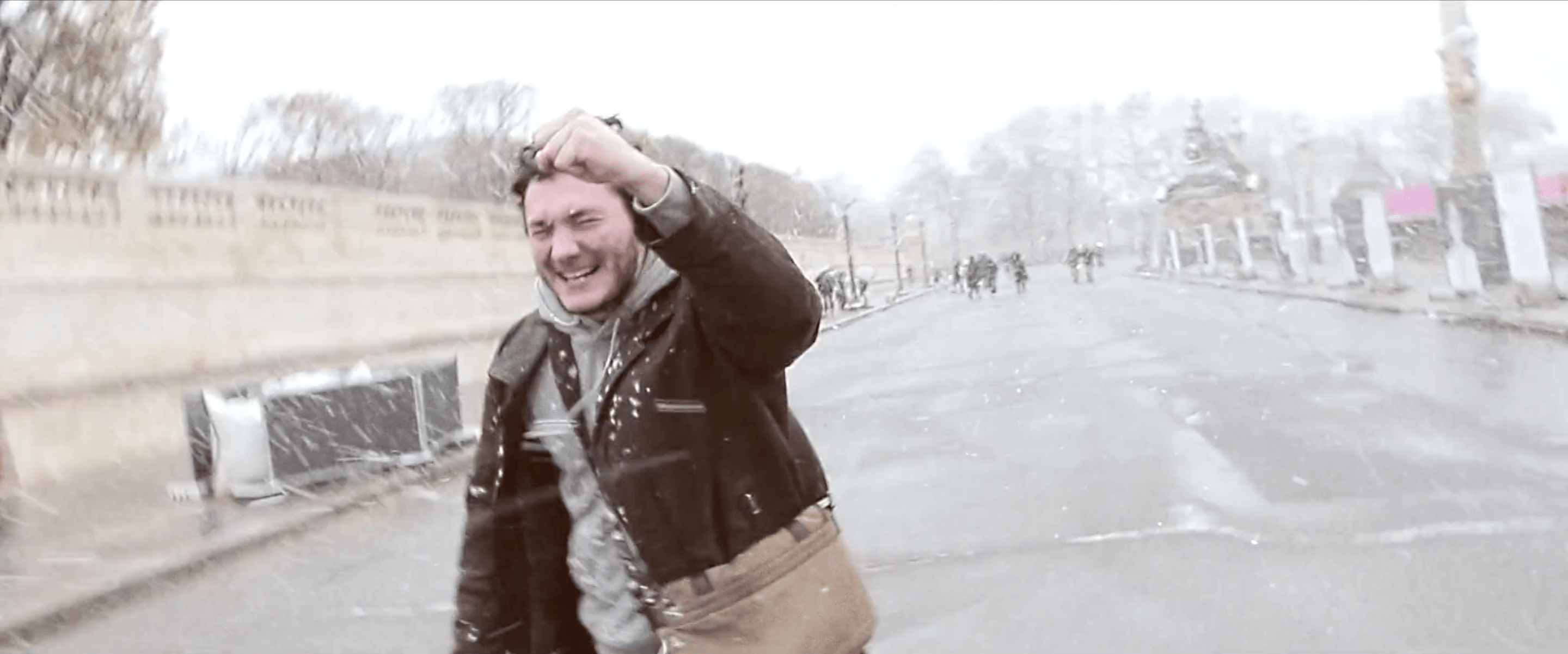 Couverture du film Chaos et café froid