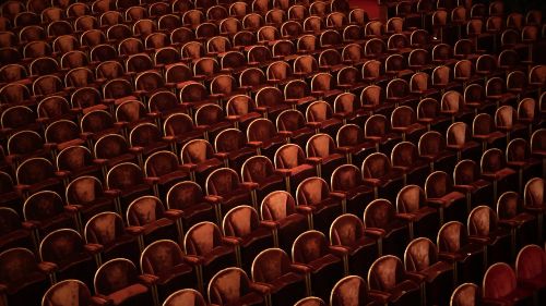 Couverture du film Les Enchanteurs