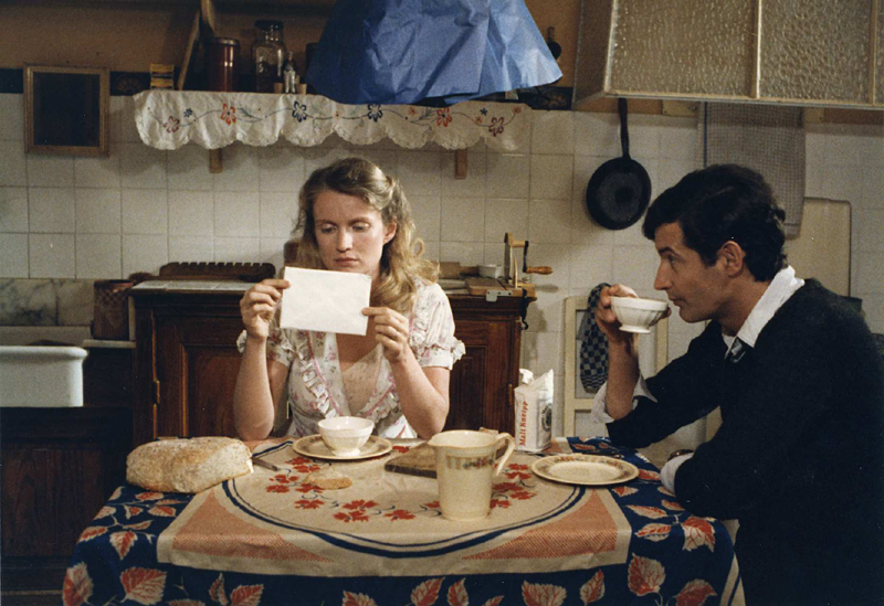 Couverture du film Femme entre chien et loup