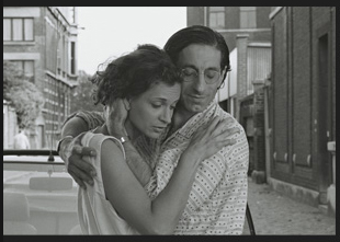 Couverture du film Il court, il court, le monde