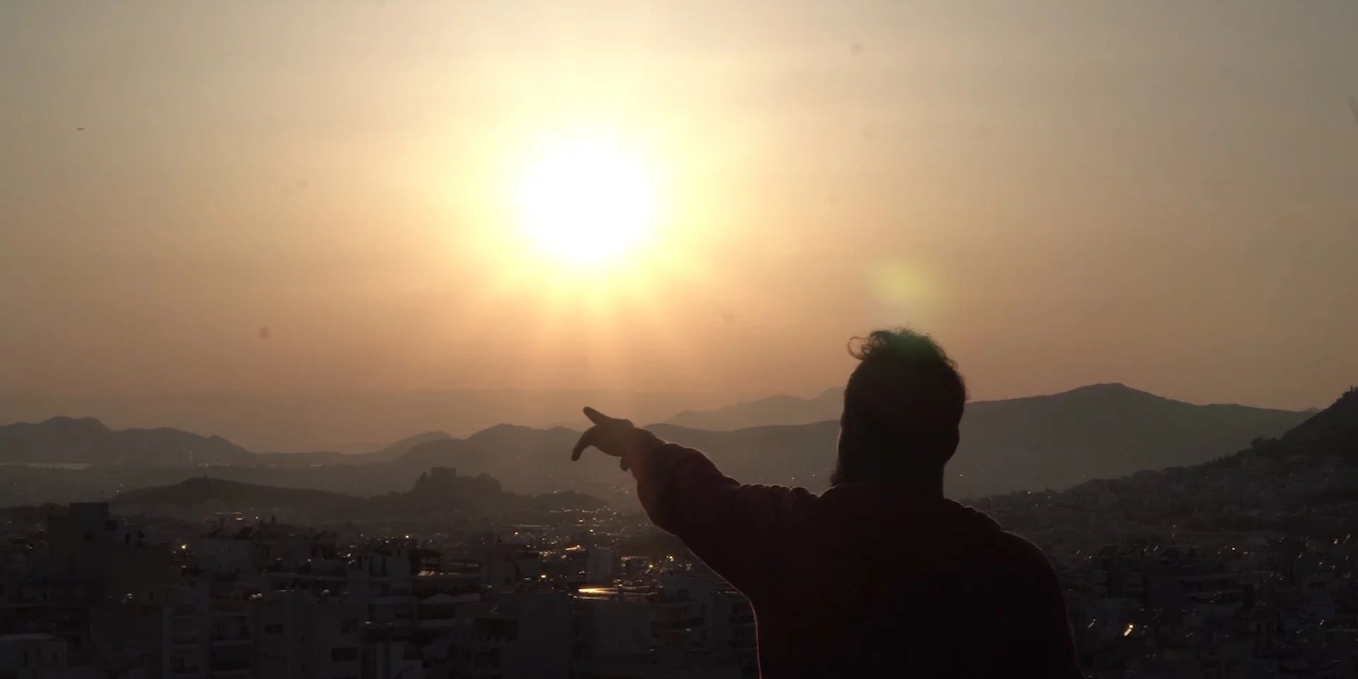 Couverture du film je suis dehors