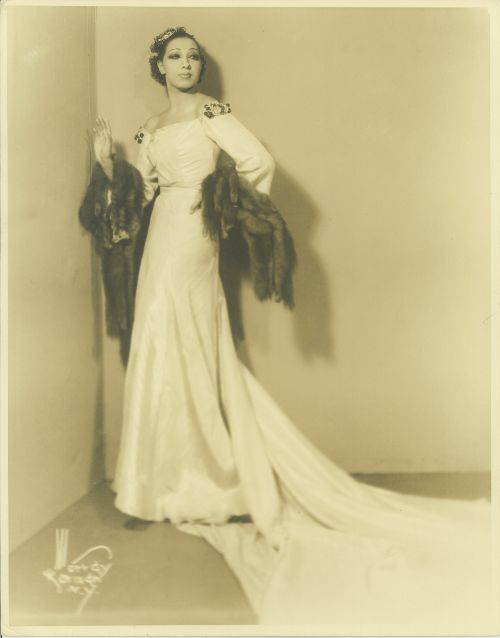 Couverture du film Joséphine Baker, première icône noire