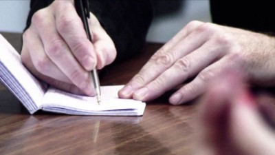 Couverture du film Marcher comme sur des oeufs